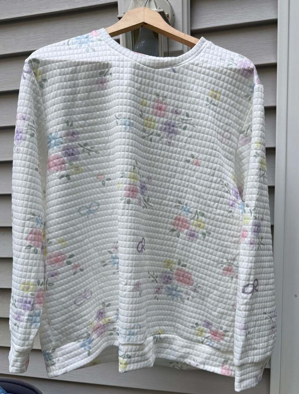 Pastel Patchwork Crewneck –  Size 3X